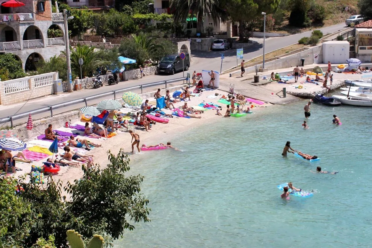 Family Friendly Apartments With A Swimming Pool Mavarstica, Ciovo - 18744 Trogir