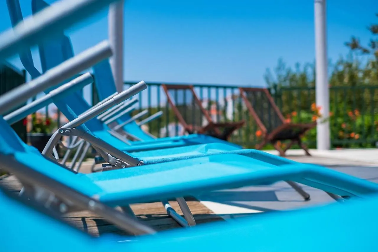 Family Friendly Apartments With A Swimming Pool Mavarstica, Ciovo - 18744 Trogir