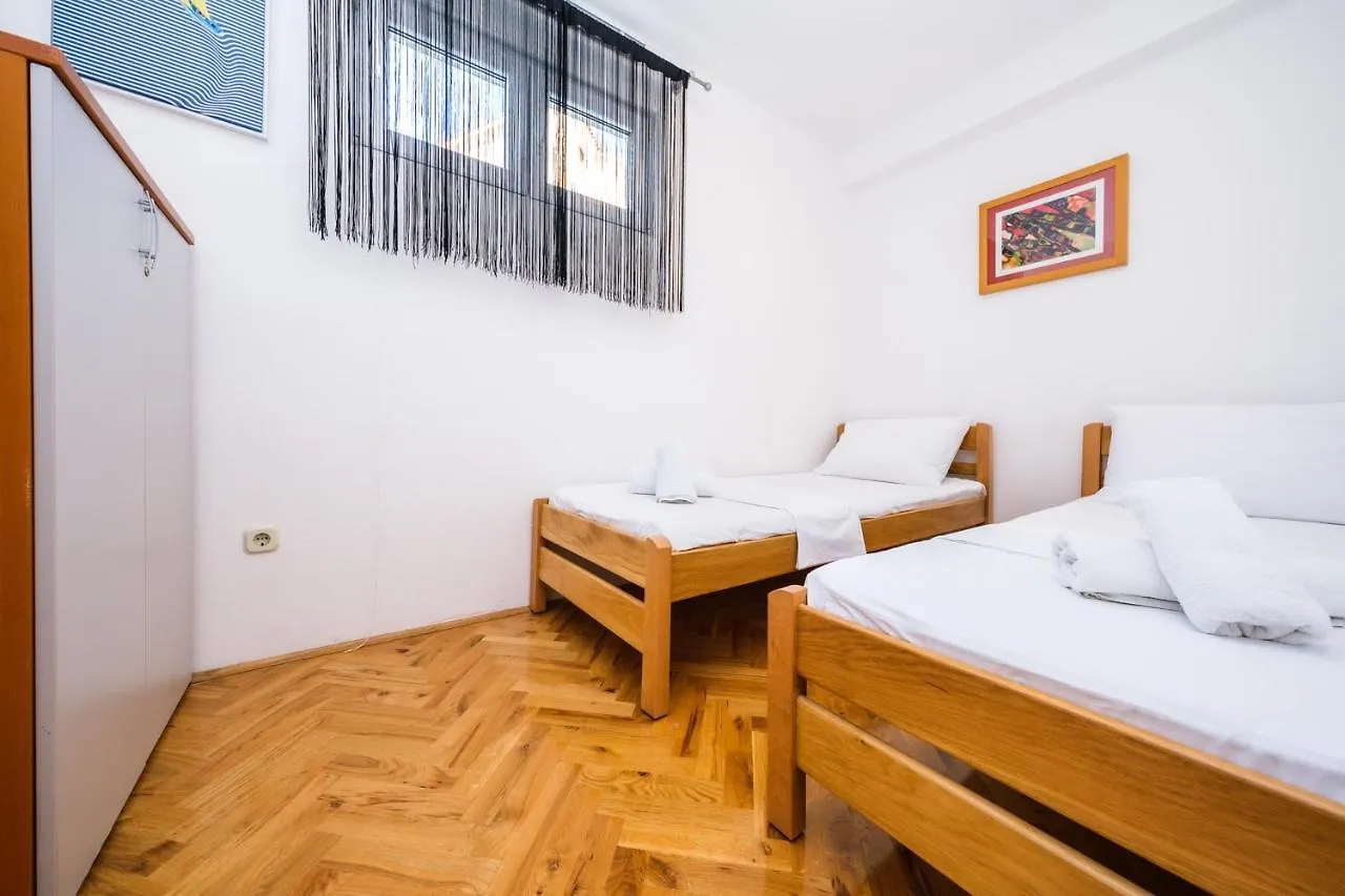 Family Friendly Apartments With A Swimming Pool Mavarstica, Ciovo - 18744 Trogir