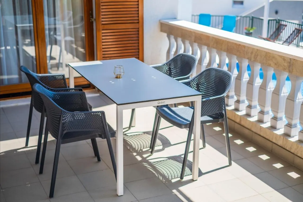 Family Friendly Apartments With A Swimming Pool Mavarstica, Ciovo - 18744 Trogir