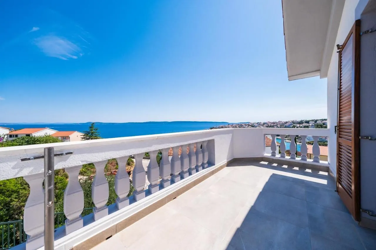 Family Friendly Apartments With A Swimming Pool Mavarstica, Ciovo - 18744 Trogir